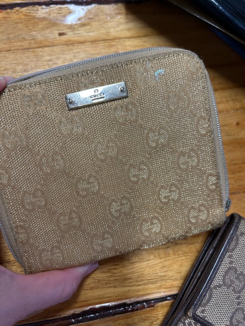 Very loved Gucci Brown Monogram Bifold Wallet with Beige Zip Pouch bundle - Picture 2 of 16